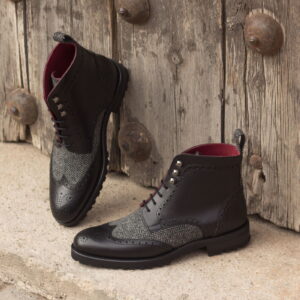 Military Brogue boot with