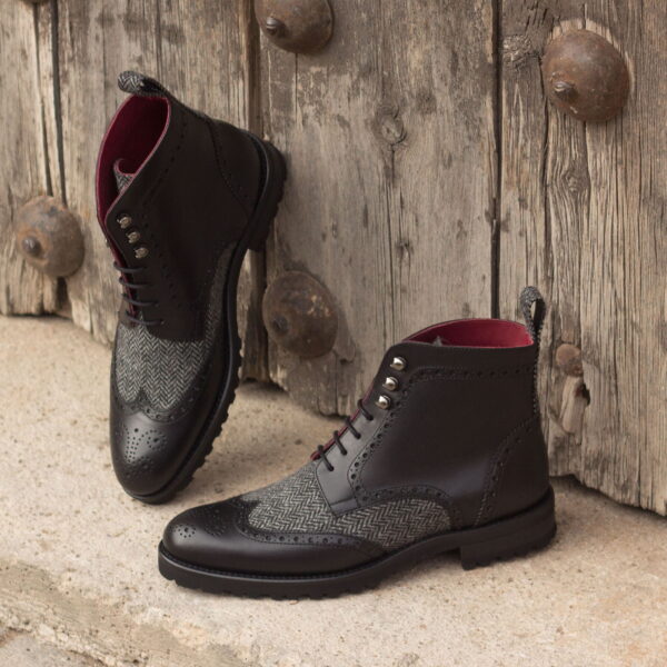 Military Brogue boot with