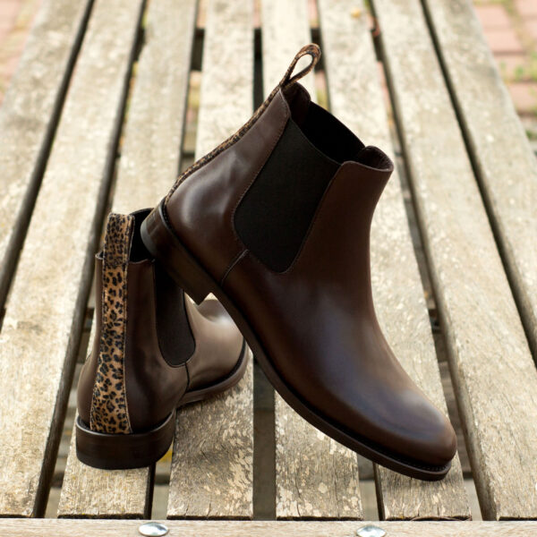 Many Chelsea Boot