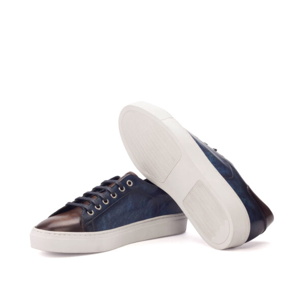Trainer - Image 2
